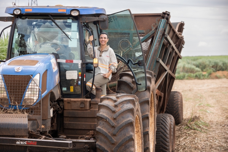 O curso para Operação de Máquinas Agrícolas será exclusivo para mulheres