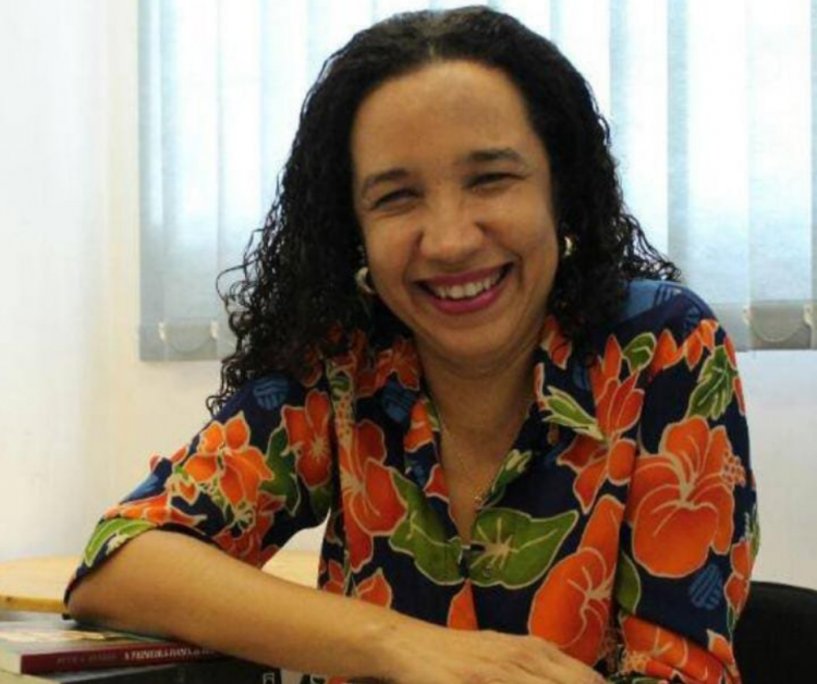  Professora da UNESP, conselheira do Conselho Afro Municipal e membra do Coletivo de Intelectuais Negras e Negros – CDINN e Mulheres na Política - DLNews, NUPE e Mulheres na Política no mês de Julho das Mulheres Negras Latino Americanas e Caribenhas