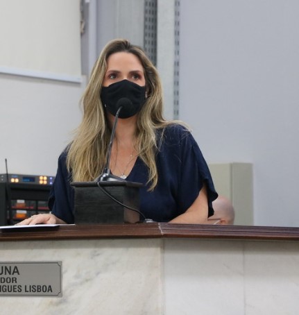 Jornalista Bruna Oliveira: em defesa das lactantes