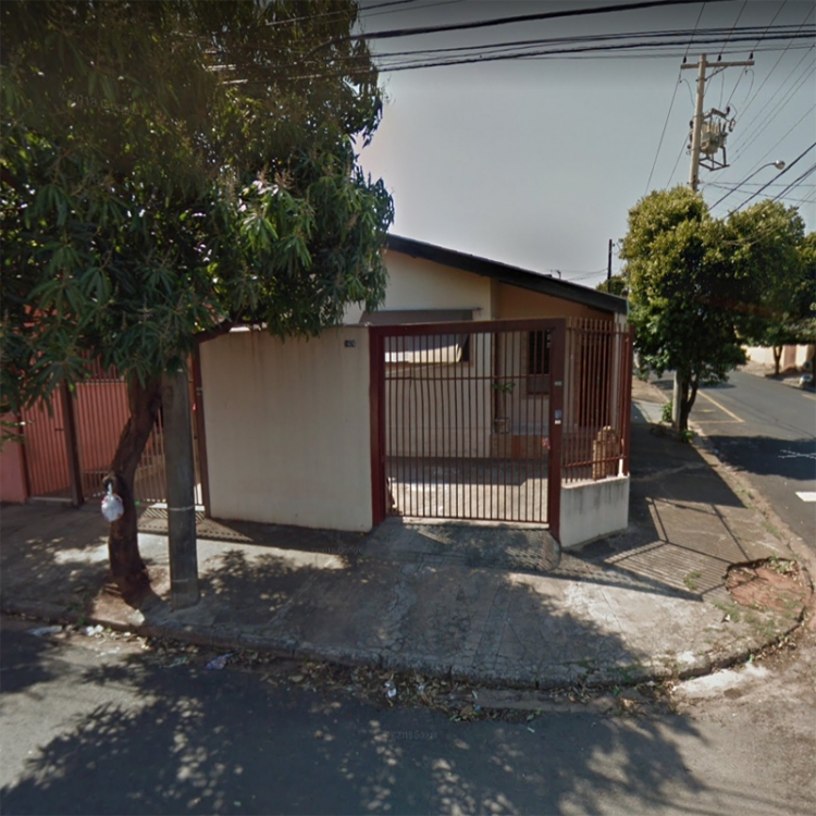 Casa alvo de furto na Vila Angélica