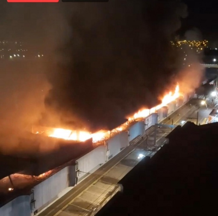 Incêndio no último piso na rodoviária de Rio Preto 