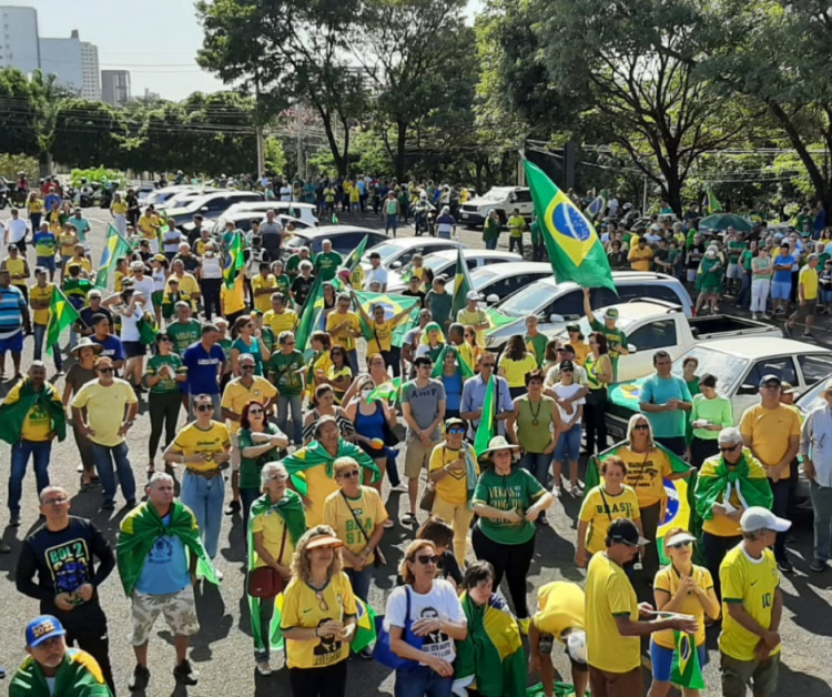 Evento promovido por grupos pró Bolsonaro no Centro de Eventos em Rio Preto