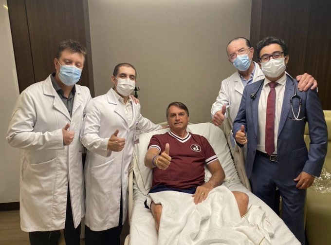 O presidente Jair Bolsonaro (PL) afirmou ter recebido alta médica no Hospital Vila Nova Star, em São Paulo, nesta quarta-feira (5).