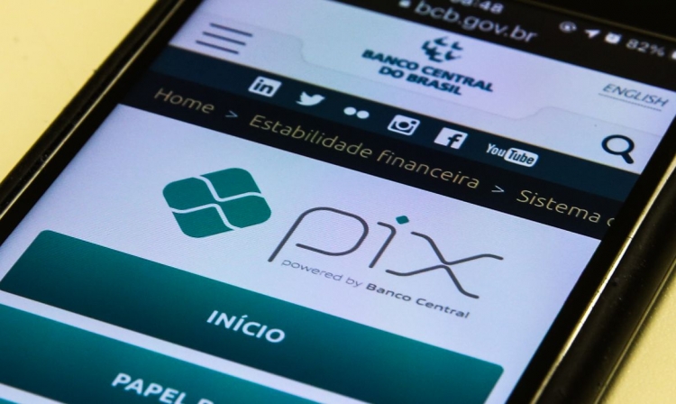 O número de transações em um dia com Pix, sistema de pagamentos instantâneos, bateu recorde na última sexta-feira (10).