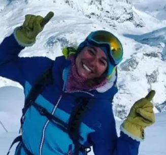 Aos 26 anos, a campeã mundial de esqui, Adèle Milloz, morreu enquanto fazia um treinamento na cordilheira de Mont Blanc, na França.