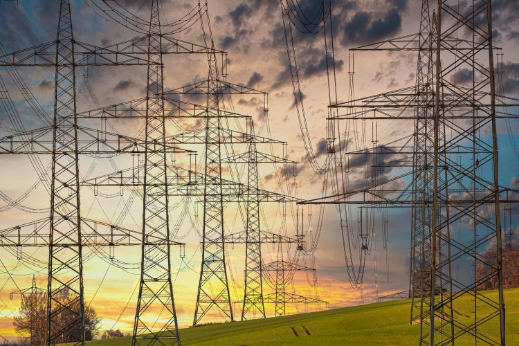 A Aneel (Agência Nacional de Energia Elétrica) manteve a bandeira tarifária verde em julho para todos os consumidores conectados ao SIN (Sistema Interligado Nacional).