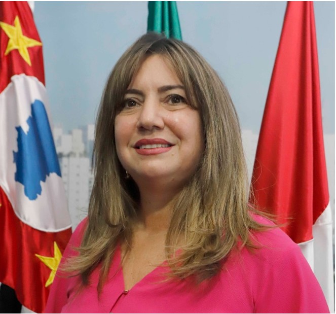 Adriana Romano, no gabinete