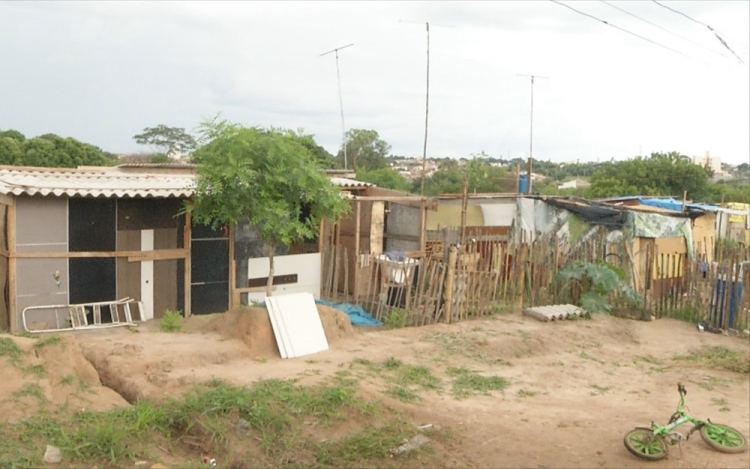 Favela da Vila Itália: difícil solução 