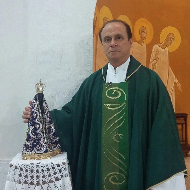 Padre Benedito Mazeti foi retirado da Igreja São Benedito e não foi realocado pela Diocese.