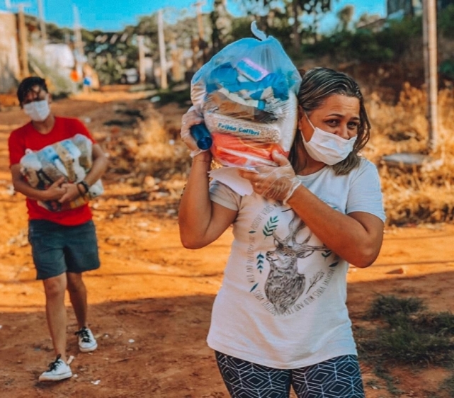 Favela da Vila Itália: doação de alimentos e material de higiene